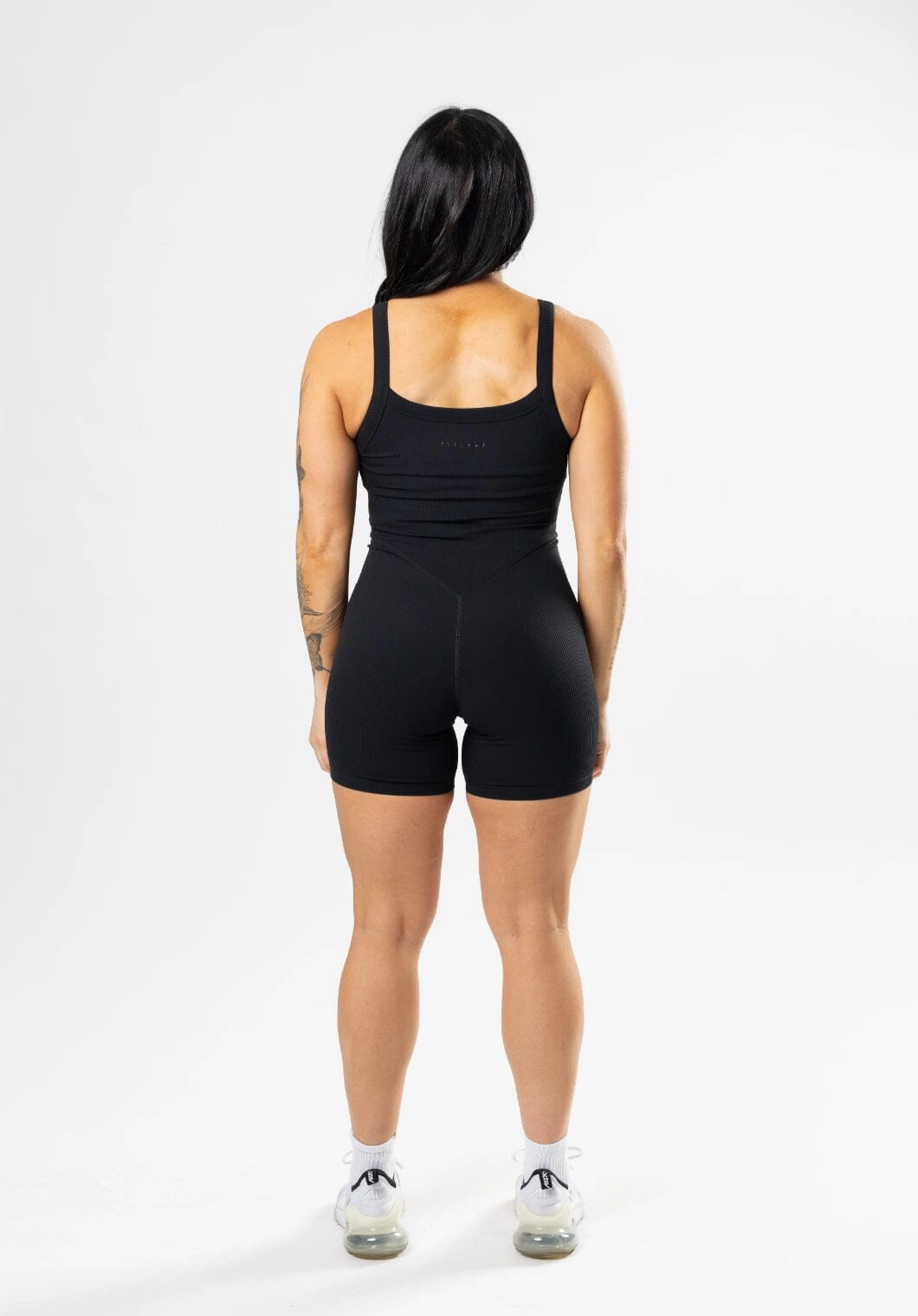 CloudRib? Strappy Sculptseam? Shortsuit Black Quick Evaporation Fabric