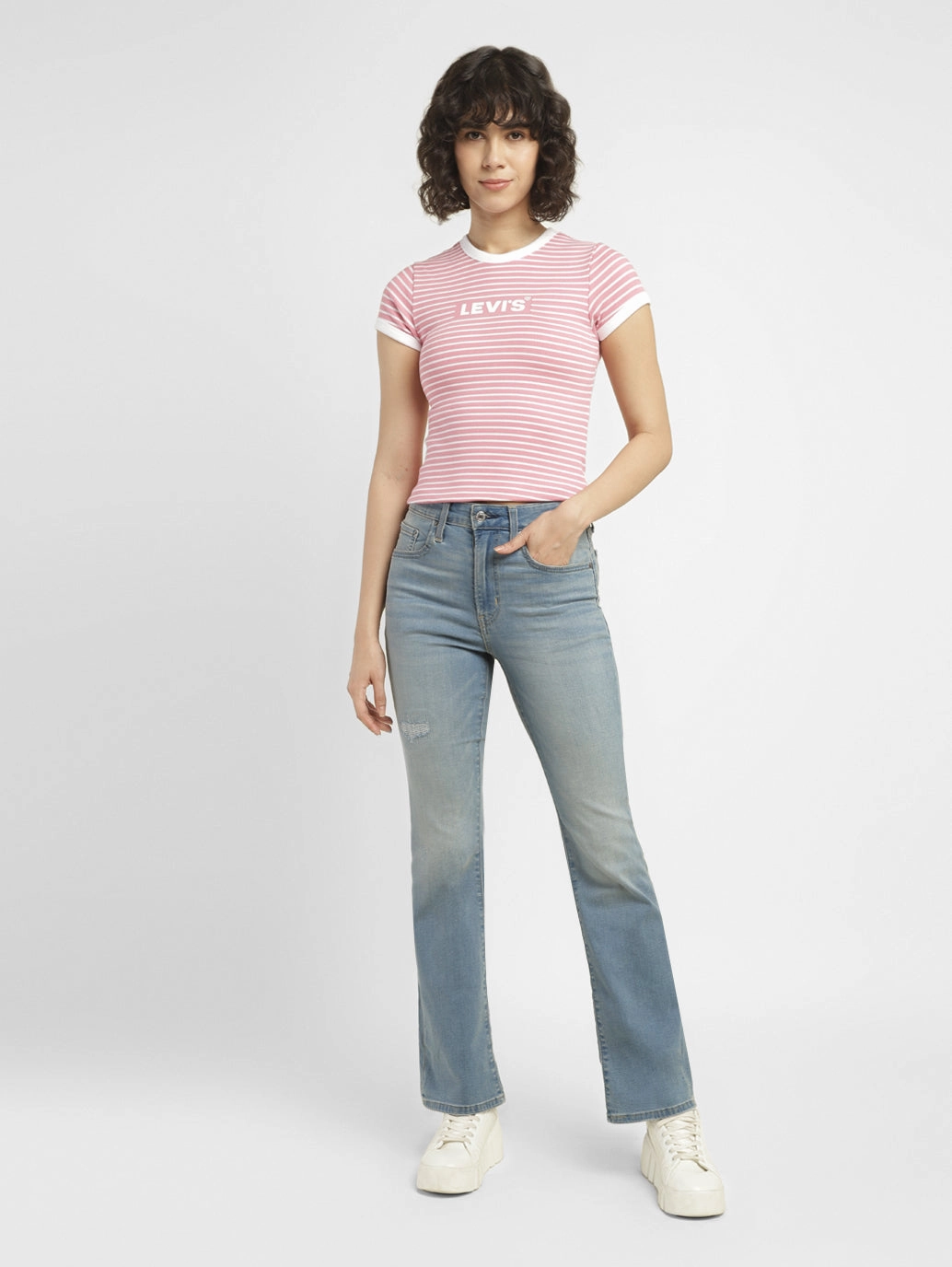 Women's 725 Blue Flared Fit High Rise Jeans Elegant Bold Look Edgy Design