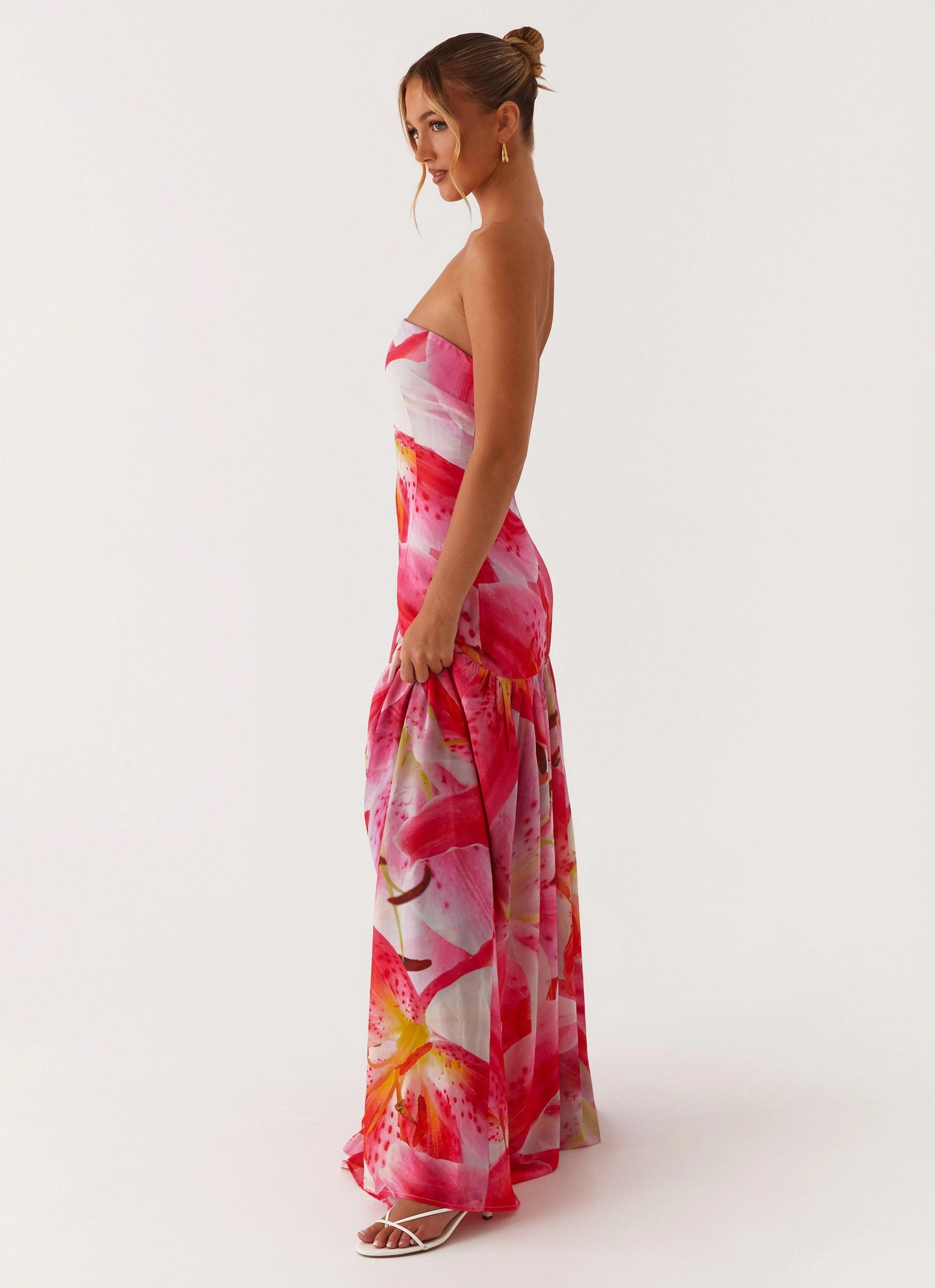 Flattering Shape Design Lazy Pick Eden Strapless Maxi Dress - White Pink Lilly