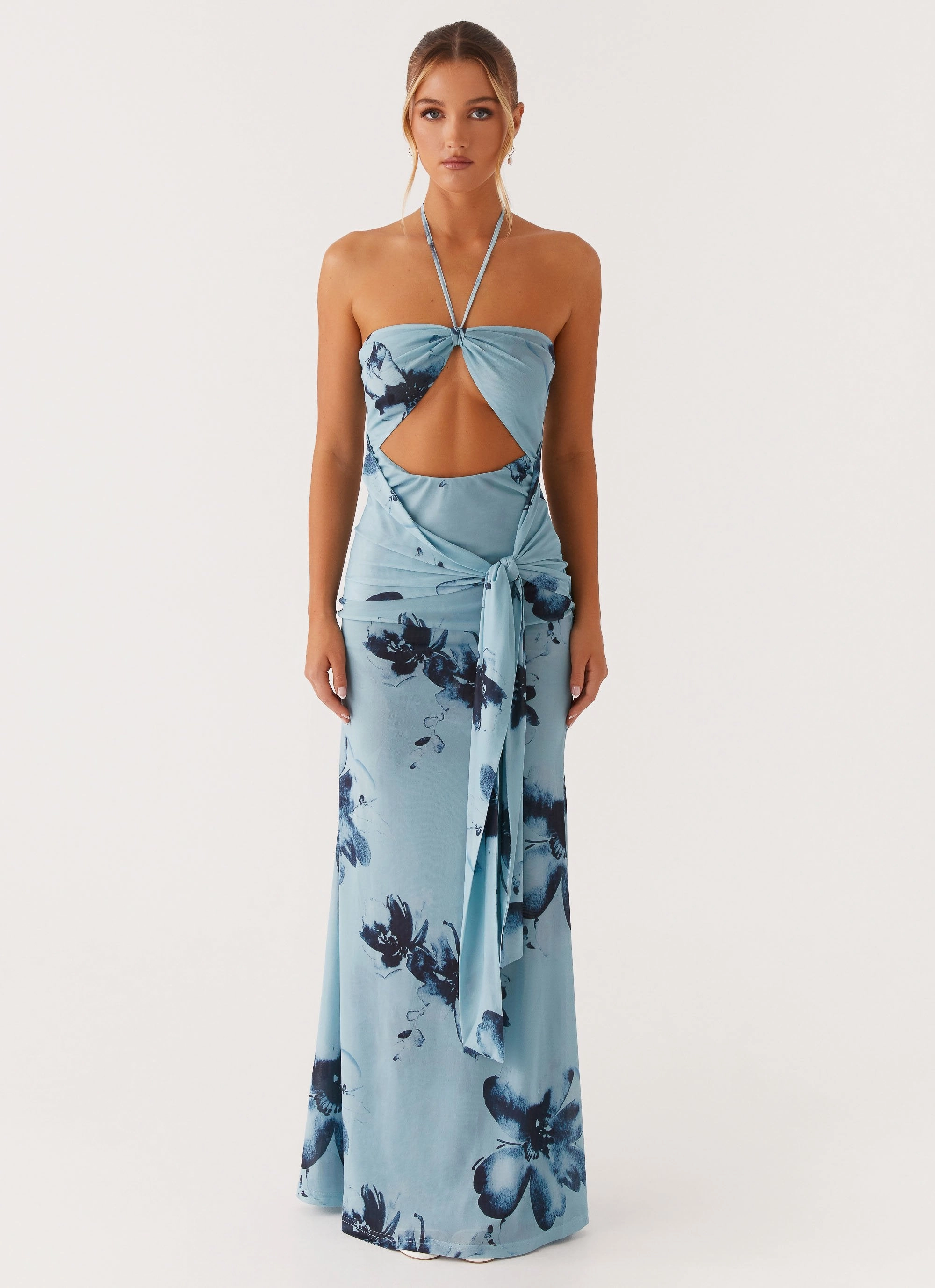 Street Mode Elegant Style Antonia Maxi Dress - Black Blue Floral