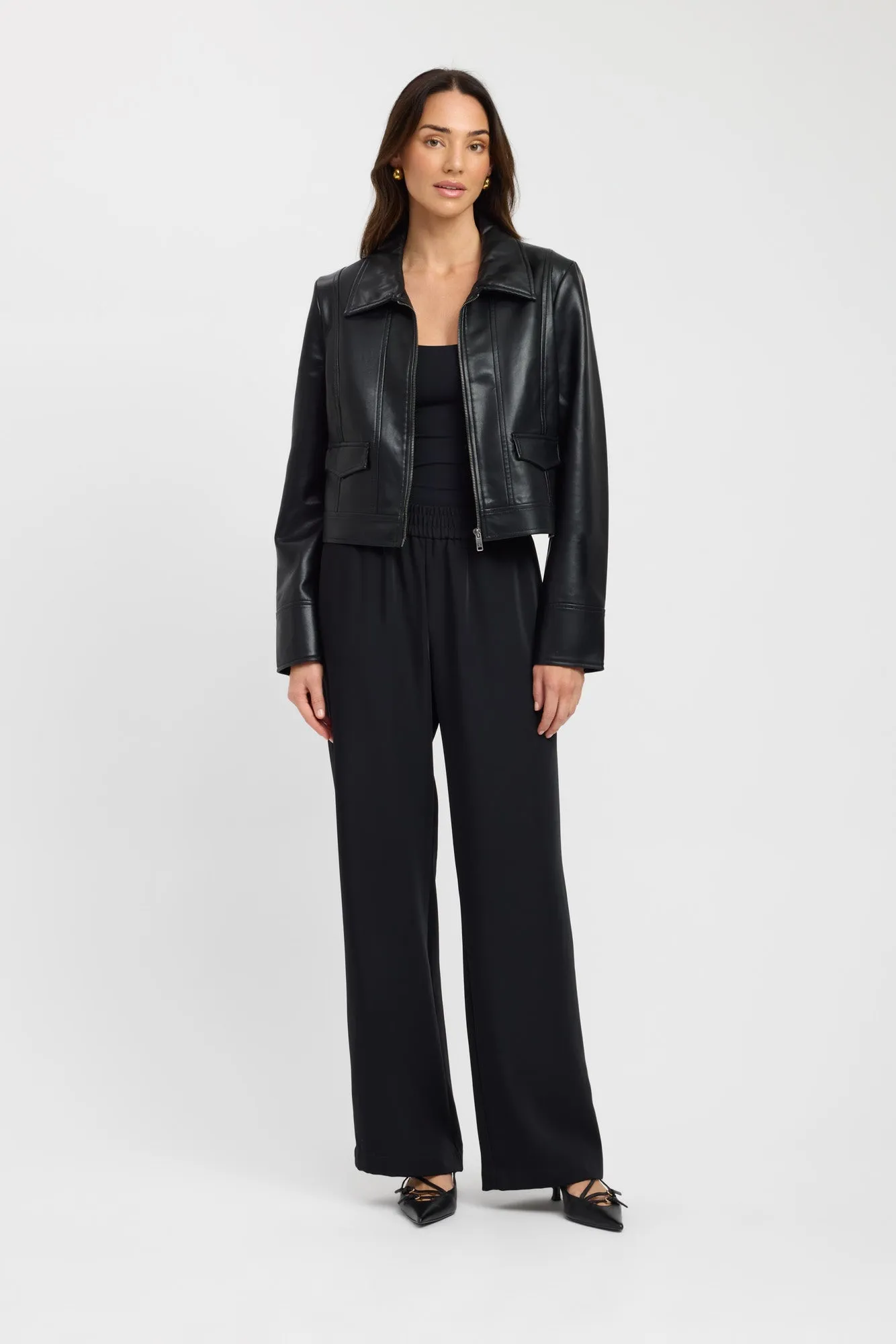 Phoenix Staple Jacket Flexible Shoulder Mild Day Outfit