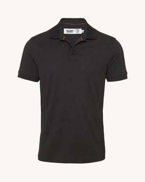 simple design Dominic