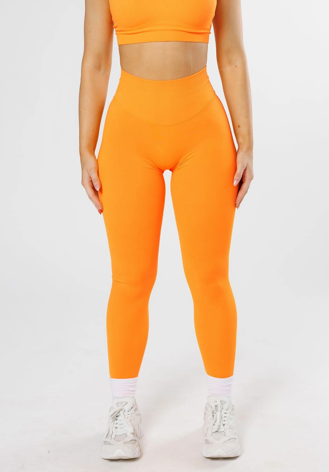 Active Lifestyle Outdoor Running CurveFlex Hourglass Sculptseam? Plus Seamless Legging Apricot