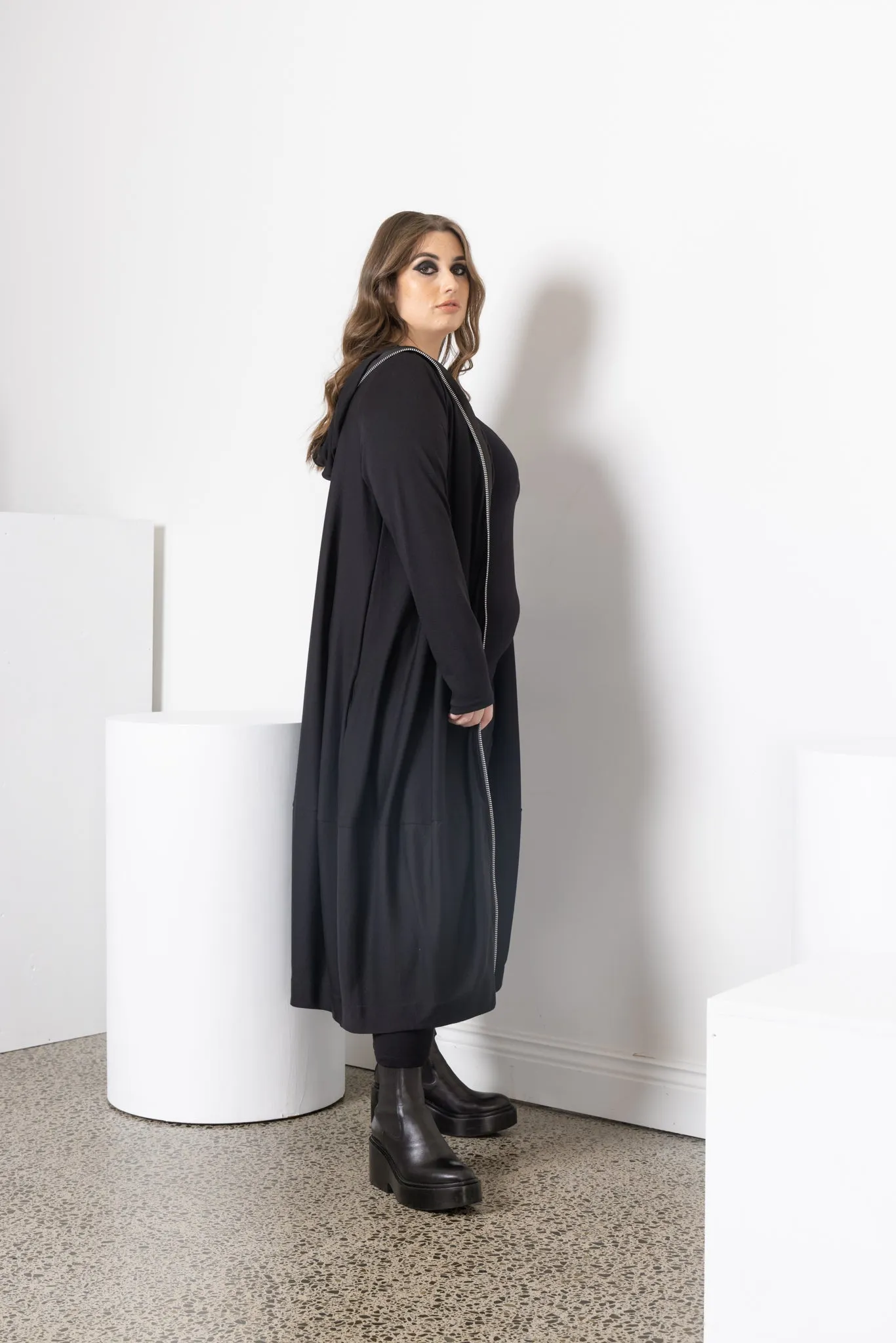 Wind Chill Protection Lala - 081 Sculpture Coat