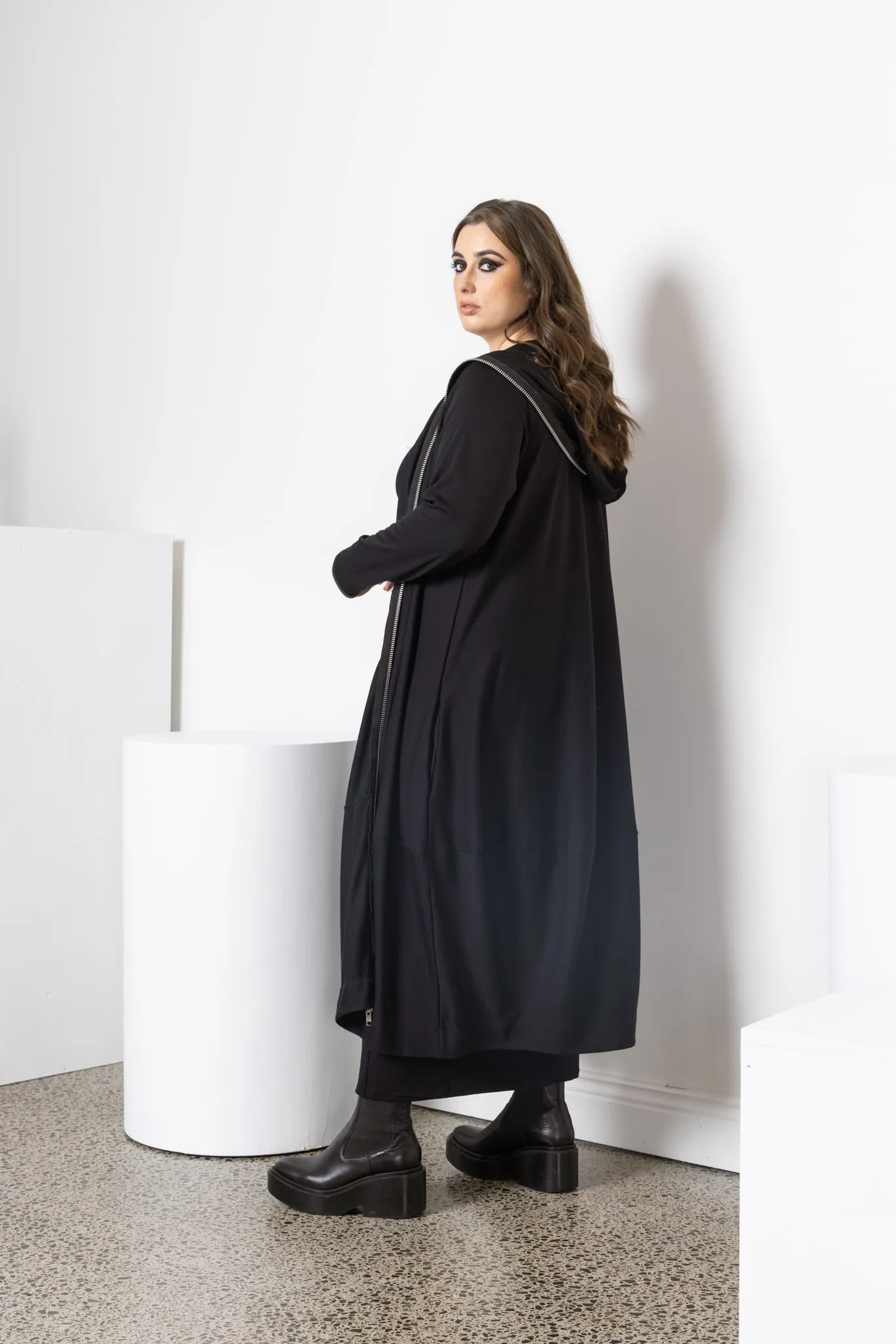 Lala - 081 Sculpture Coat Go To Layer