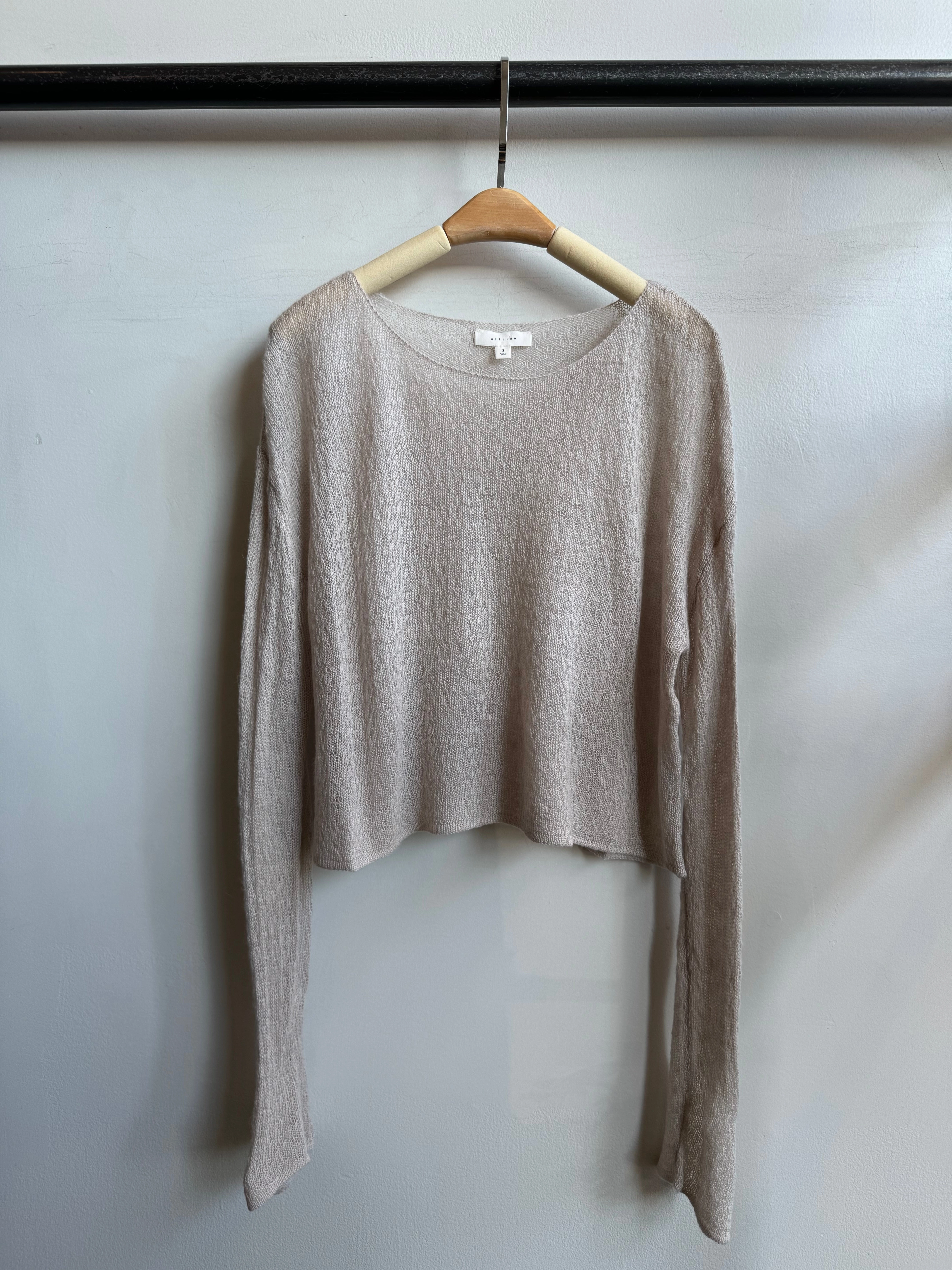 THE FRANKIE Sweater Lightweight Comfort Wrinkle Free Material
