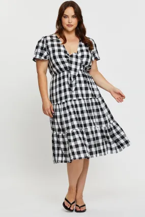 Check Midi Dress V-neck Short Sleeve Clean Aesthetic Dreamy Flow