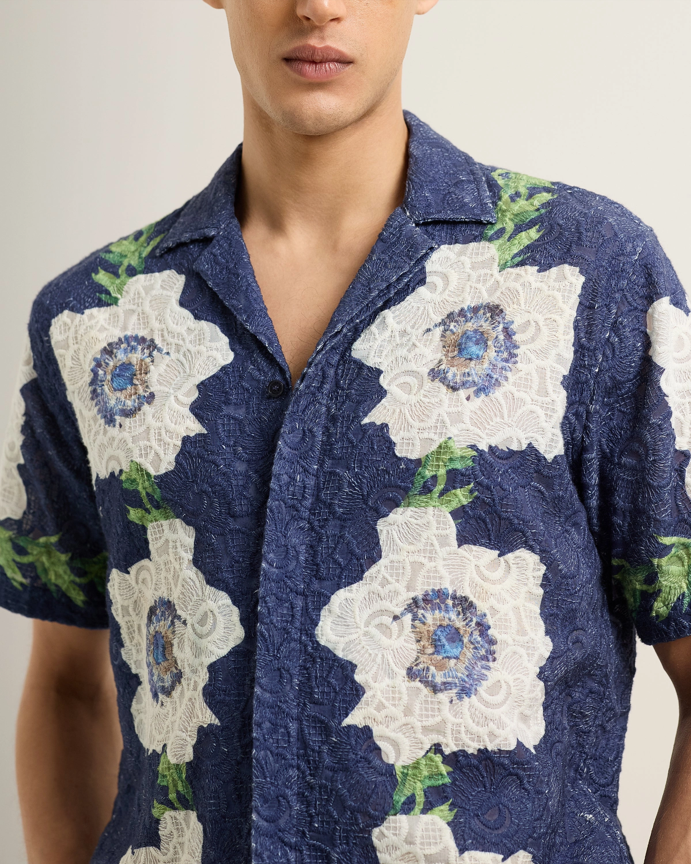 Maitan Broderie Modern Cut