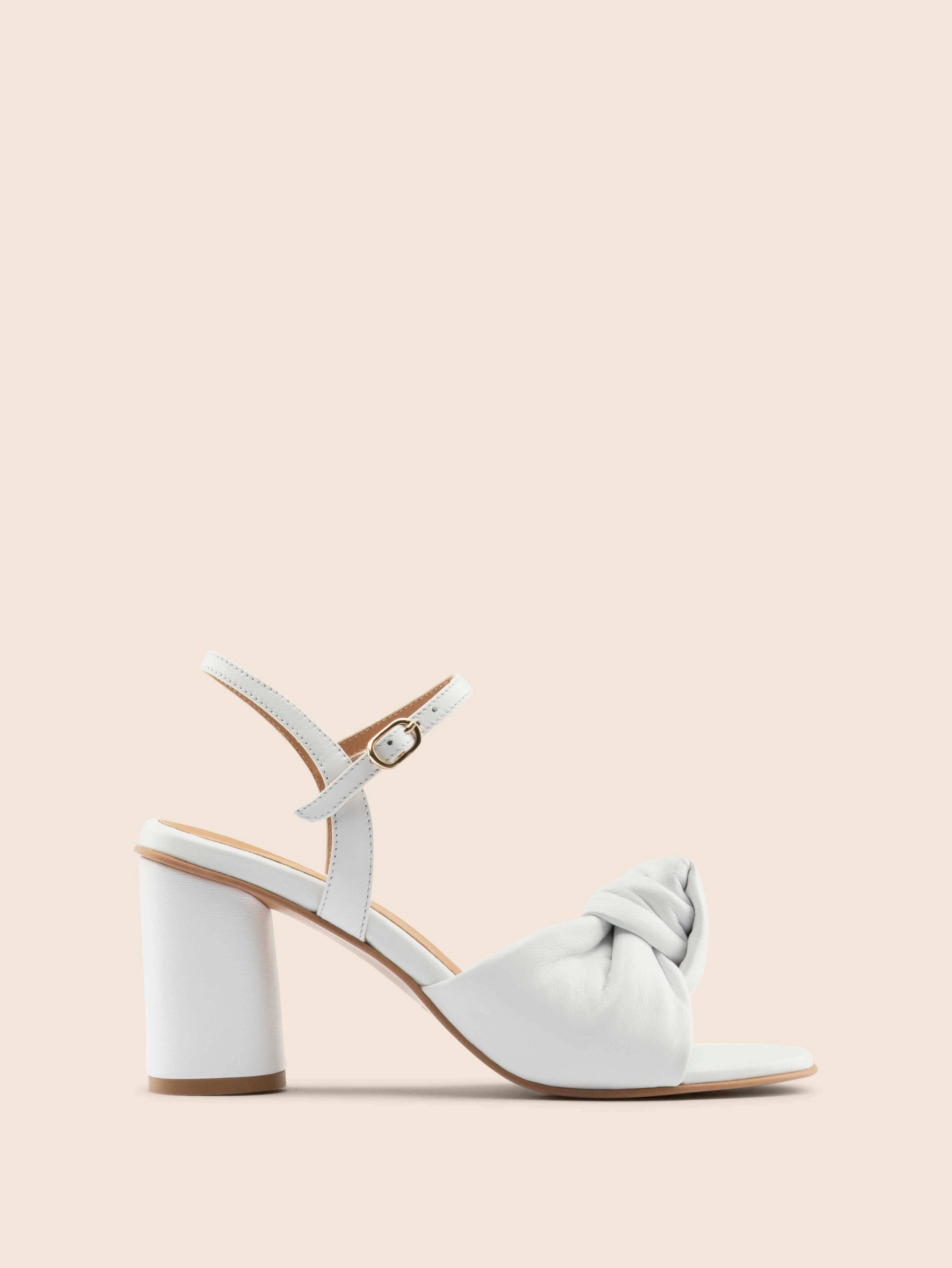 Noto White Heel Night Shine Posture Boost