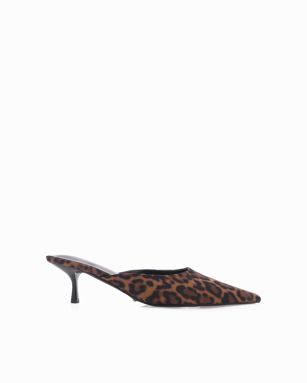 WYNONNA - LEOPARD Winter Heels Beach Spark