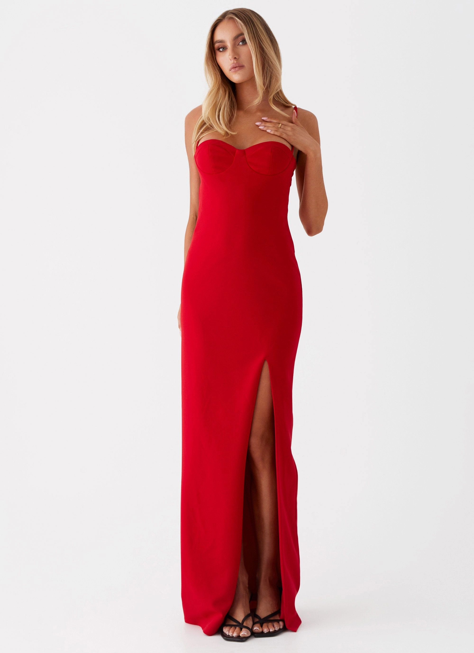 Stefanie Maxi Dress - Red Gentle Texture Elegant Layer