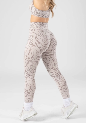 Reluna Crossover Sculptseam? Legging Snow Leopard Daily Routine Luxury Choice Structured Waistband