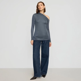 Airflow Ventilation Design Ayra Tencel-Wool Off-Shoulder Tee