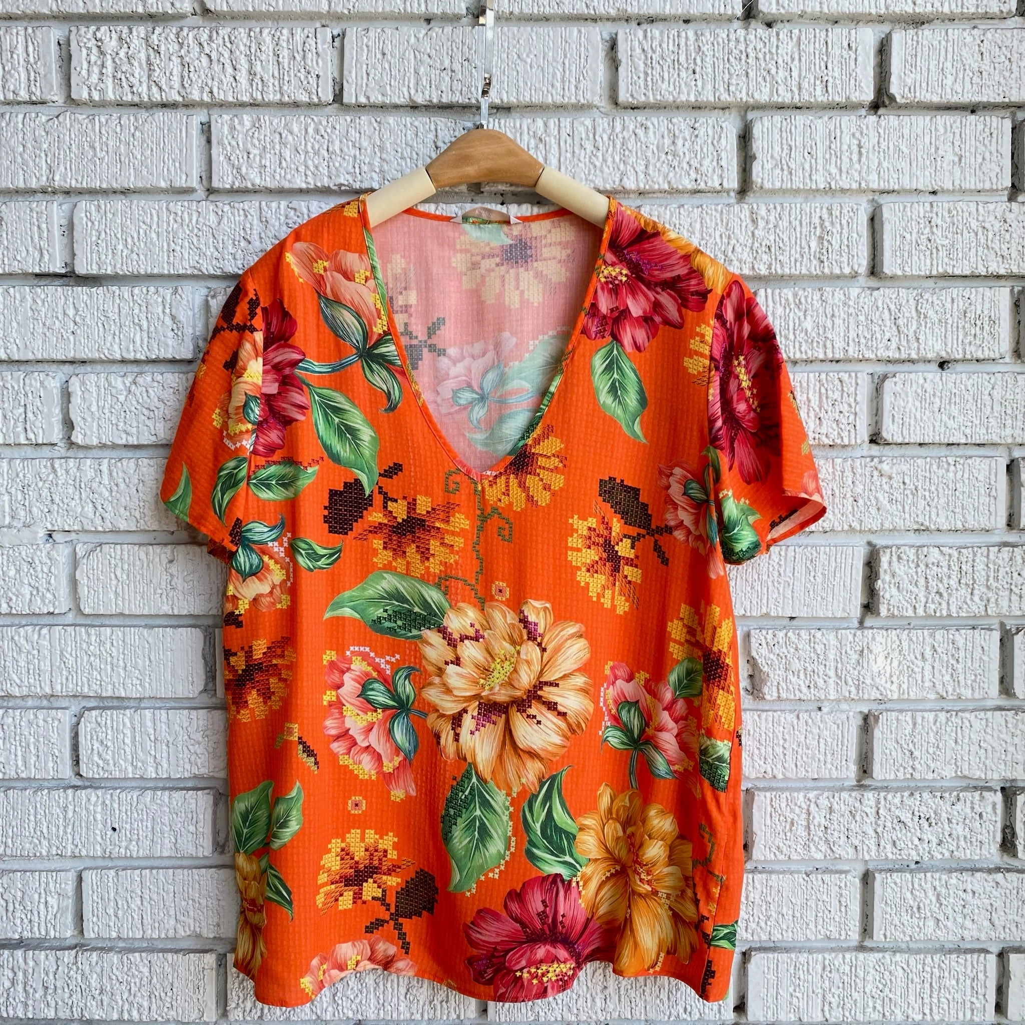 Effortless Design FLOR Short Sleeve Top