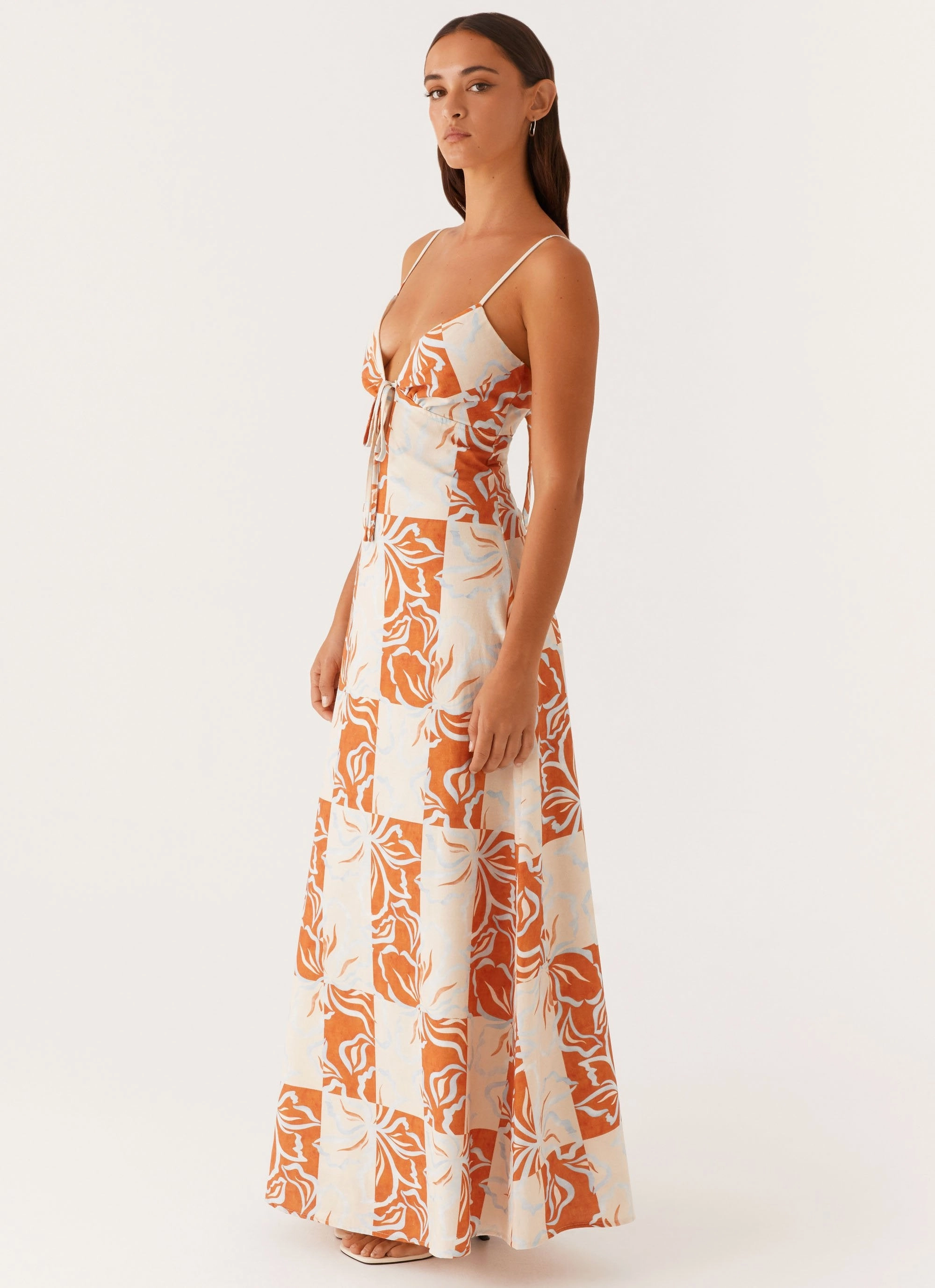 Flattering bodycon dress Flattering Lines Flora Linen Maxi Dress - Orange Blue Floral