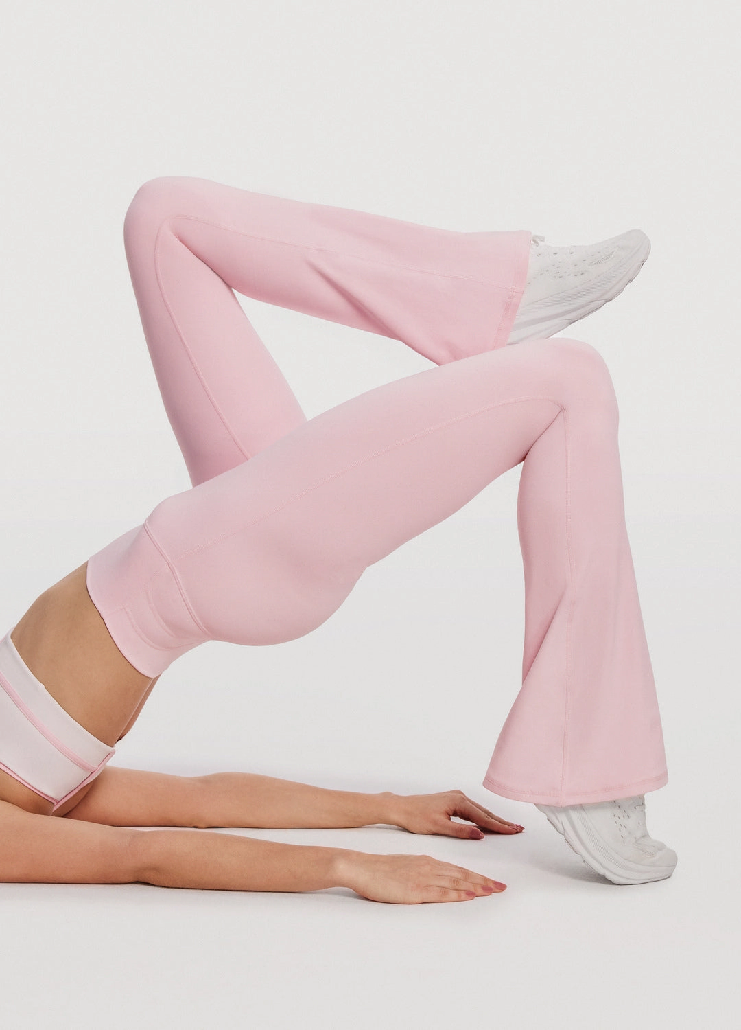 Sleek Fabric Layered Panel Design Foxy Flare Leggings