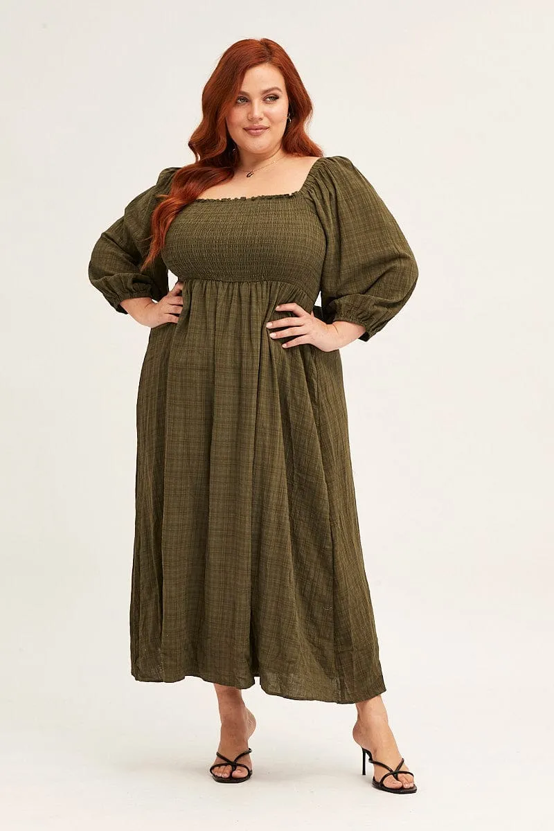 All-Season Comfort Green 3/4 Sleeve Shirred Midi Dress