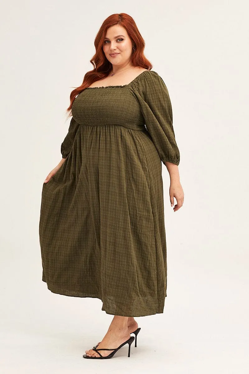 Green 3/4 Sleeve Shirred Midi Dress Inner Glow