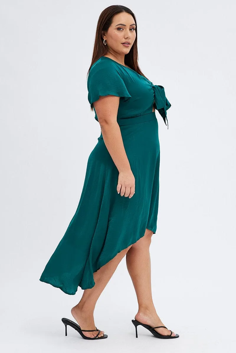 Green Midi Dress Short Sleeve Tie Back Satin Standout Feature