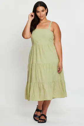 Flattering Cut Movement Feel Green Midi Dress Square Neck Sleeveless