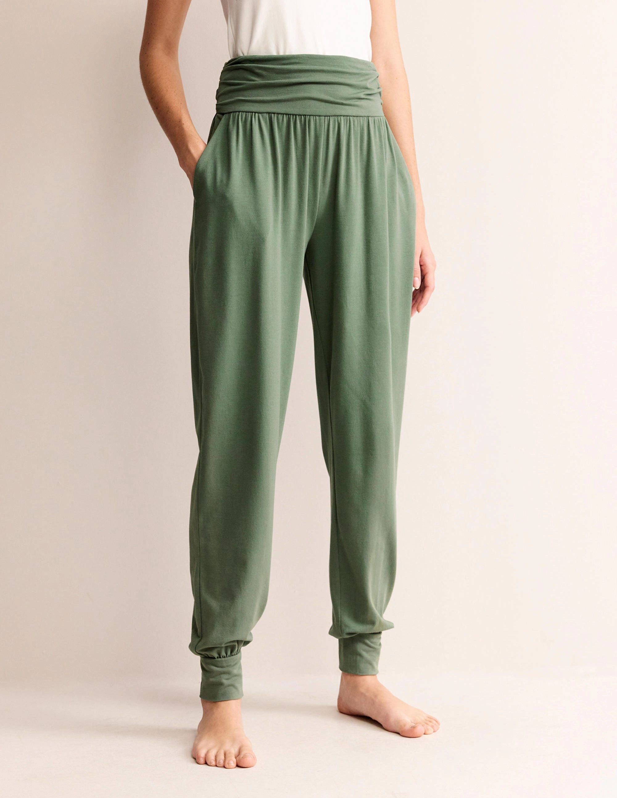 Hareem Jersey Joggers-Alder Minimalist Design Elastic Fit