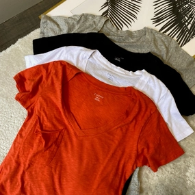 HEATH V-Neck Tee Daily Outfit Style Essential Wardrobe