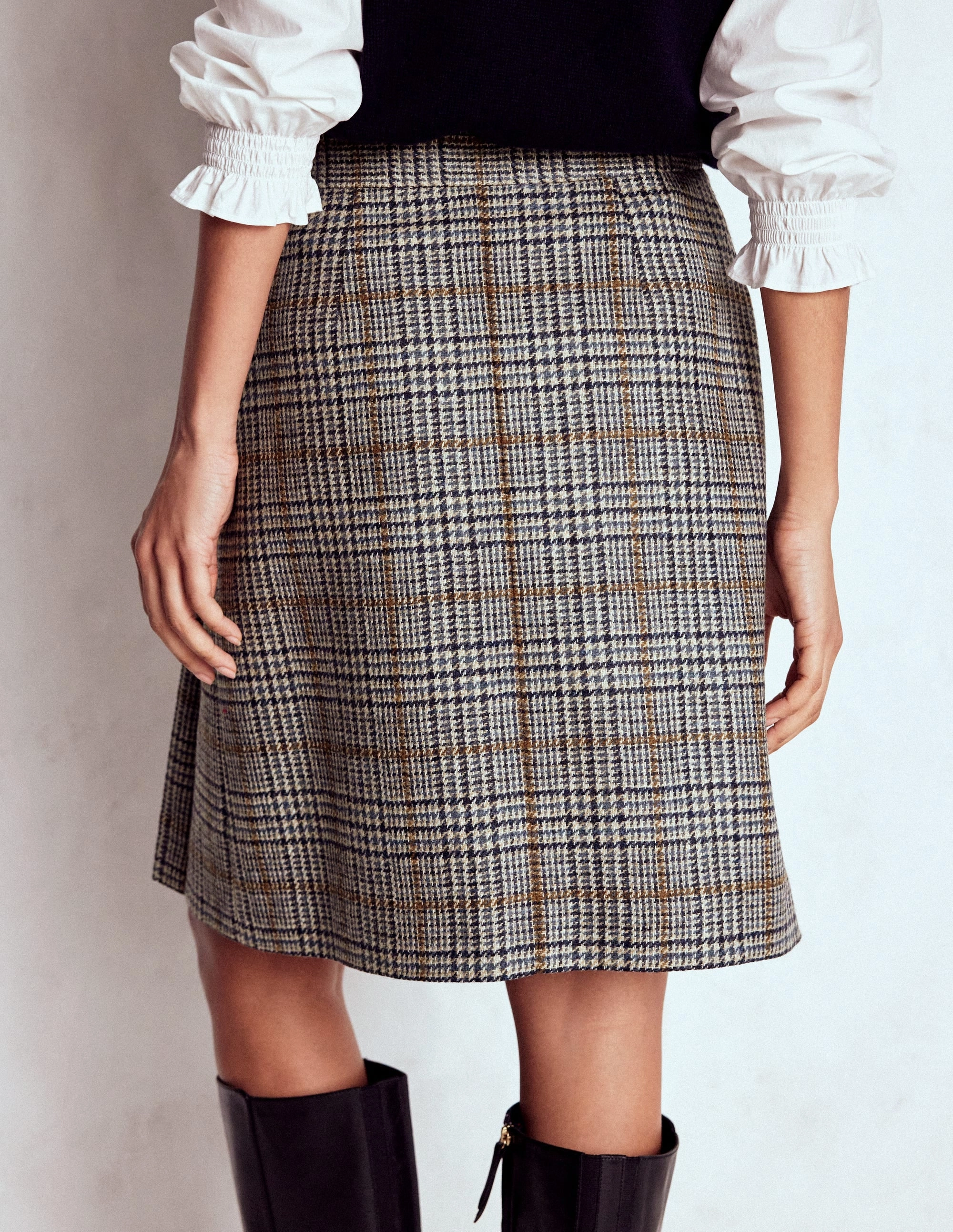 Helen Wool Kilt Skirt-Blue and Grey Prince of Wales Weekend Outfit