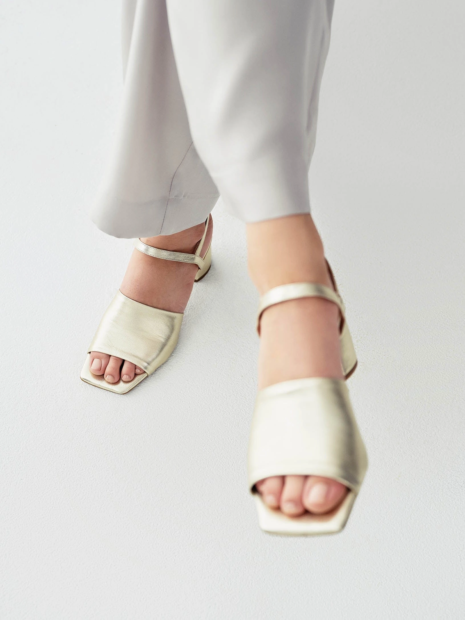 Oliva Gold Heel Spring Spark Skin care