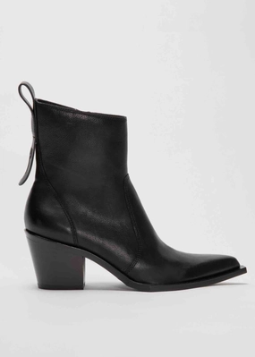 Weekend Wear Oncept Nashville Cowboy Boot