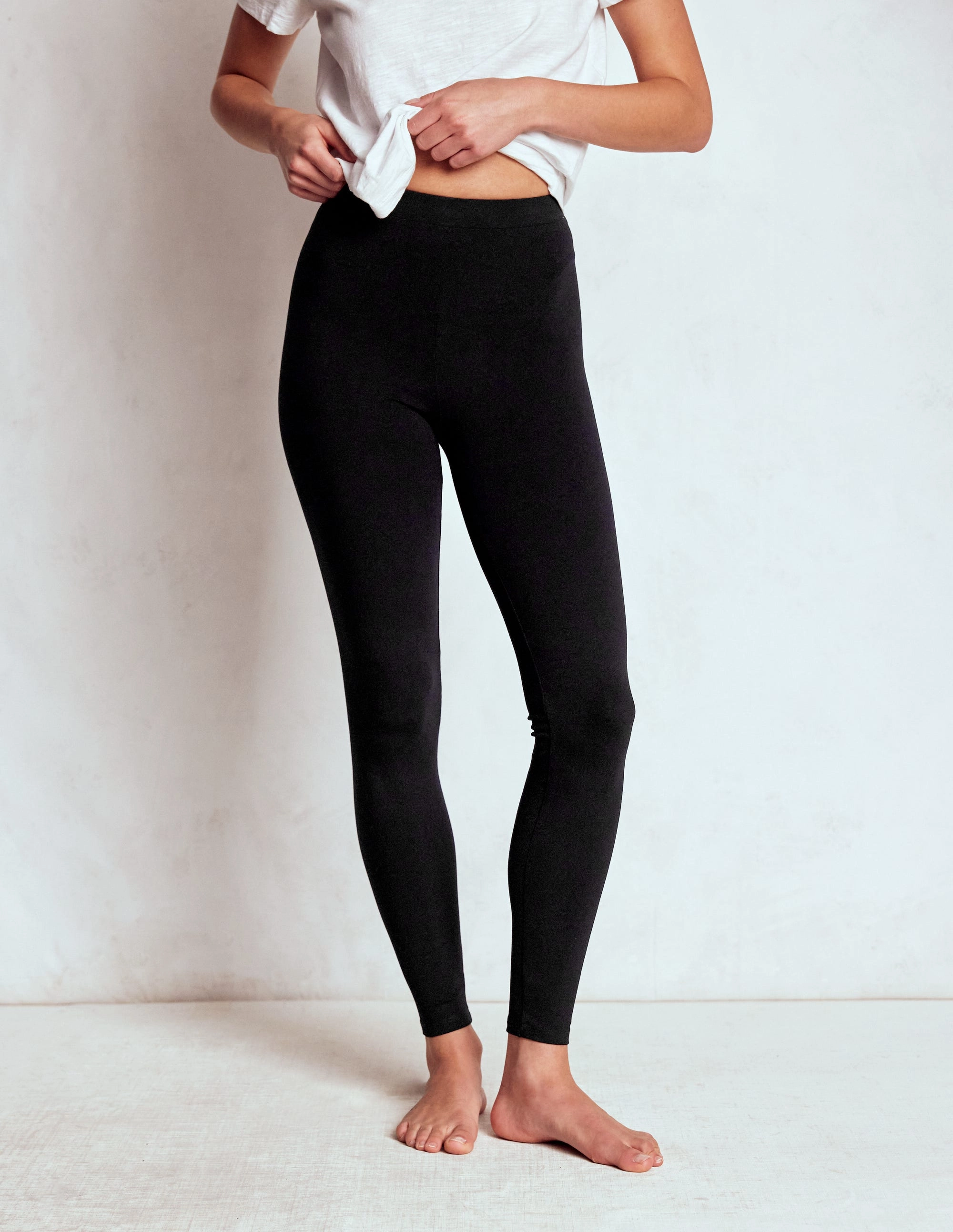 MoistureWickingFabric High Rise Jersey Leggings-Black