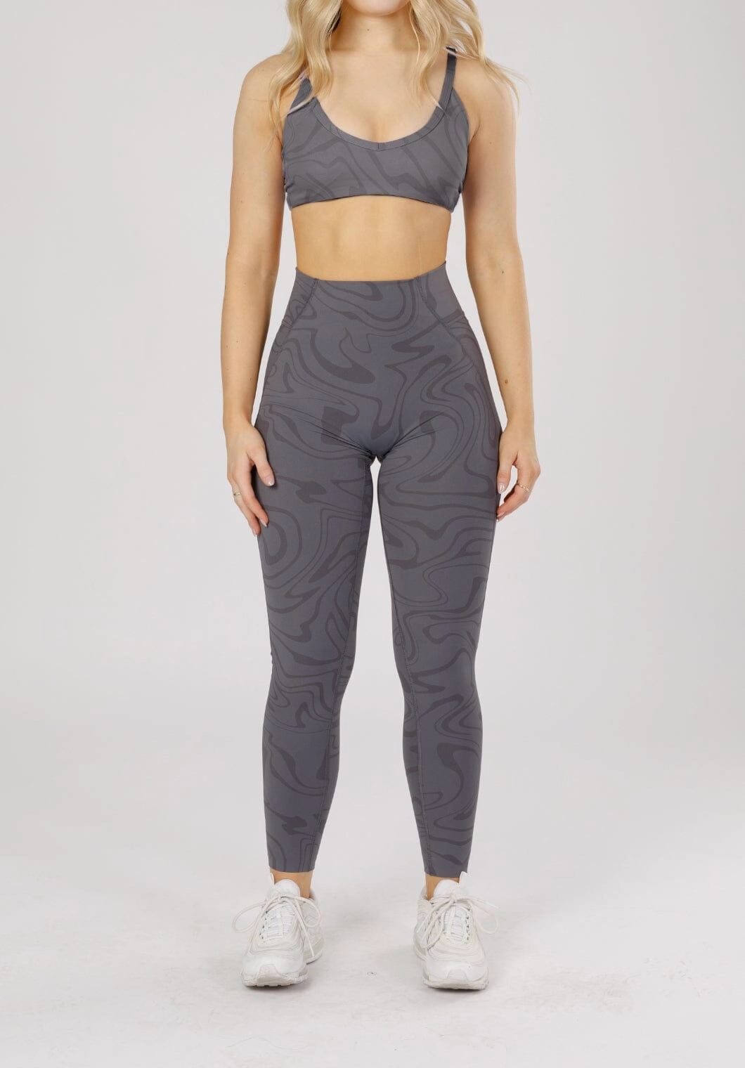 RecStretch? DesB High Flow Sculptseam? Plus Legging Groove Perfectly Shaped