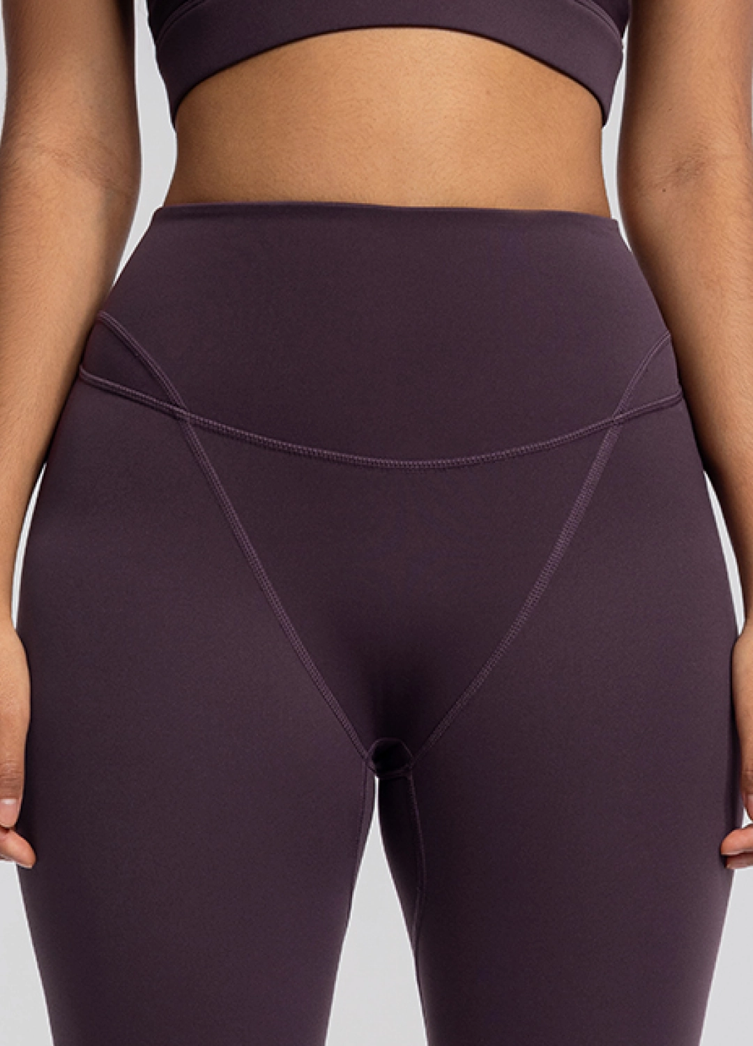 High-Stretch Performance Leggings Smart and Stylish Body-Conscious Fit