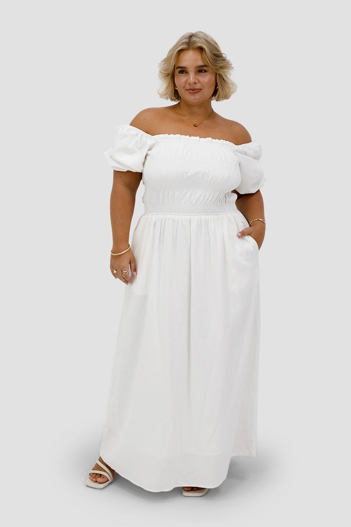 ISMAE MAXI DRESS WHITE Bold Design Polished Edge
