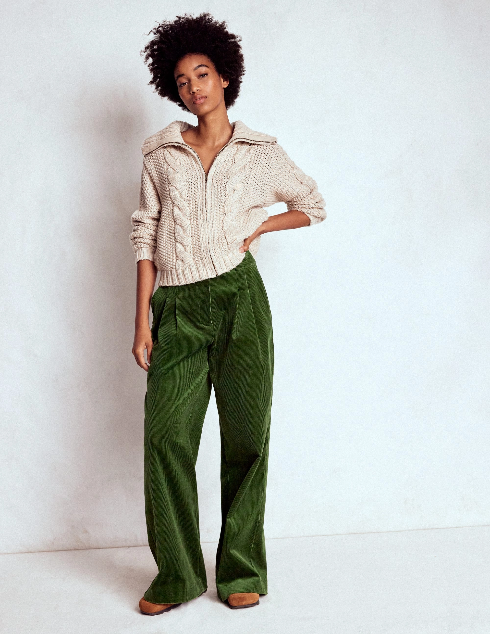 No Gap Waist Construction Kensington Cord Trousers-Green Fir