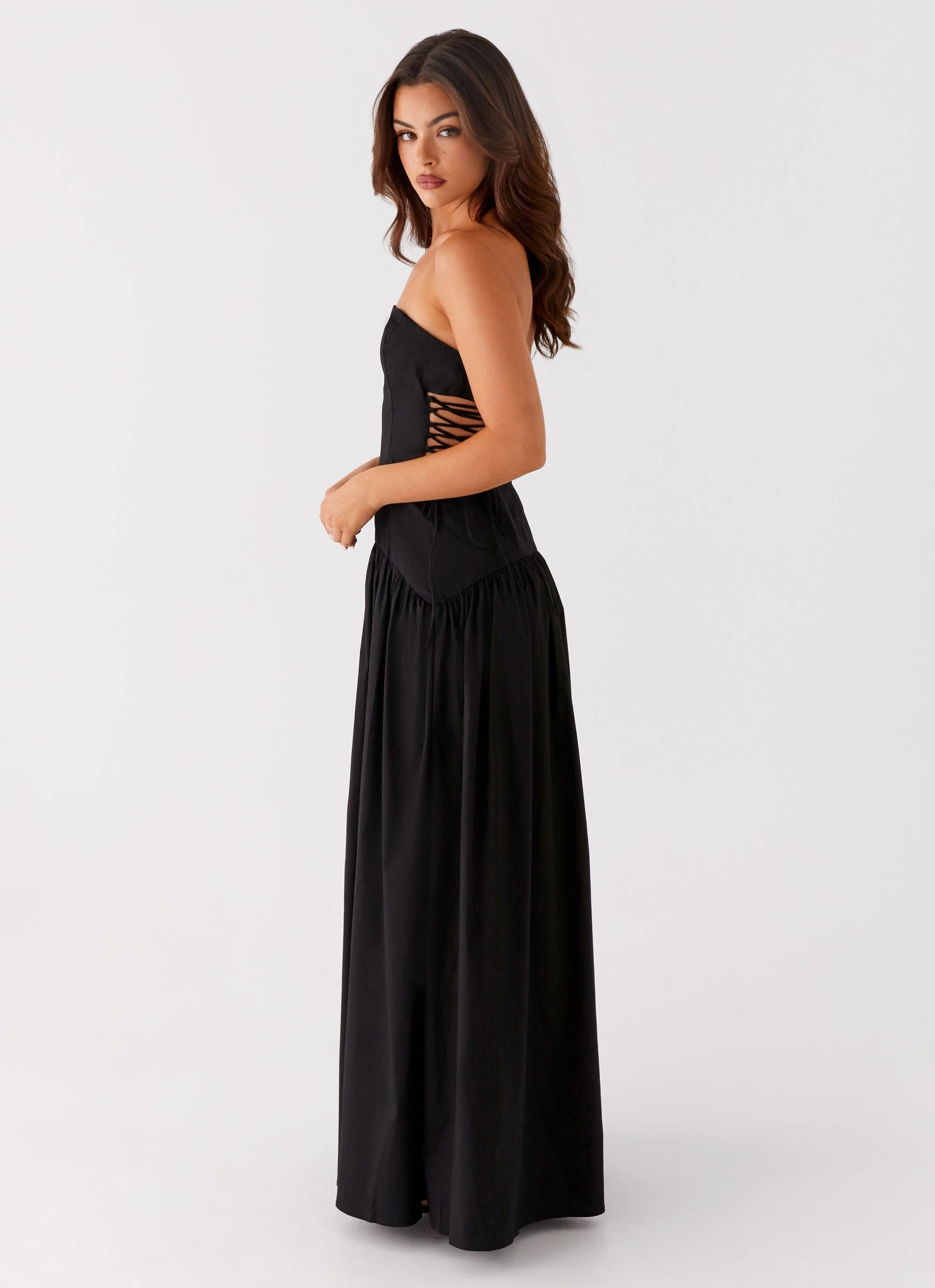 Tiered-Skirt Comfortable Silhouette Conagh Maxi Dress - Black