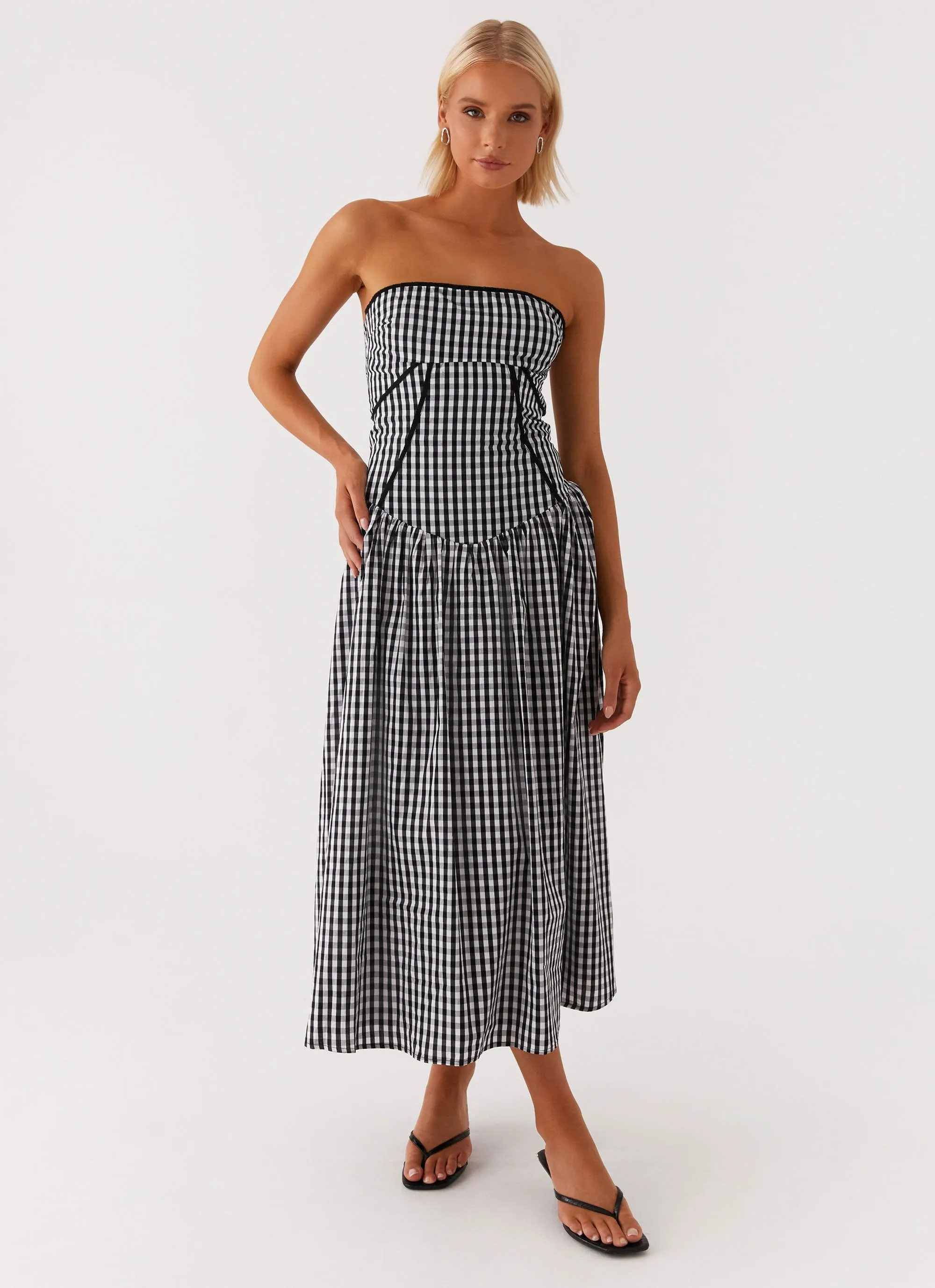 Larnie Midi Dress - Black Gingam Stylish Silhouette Beauty Zone