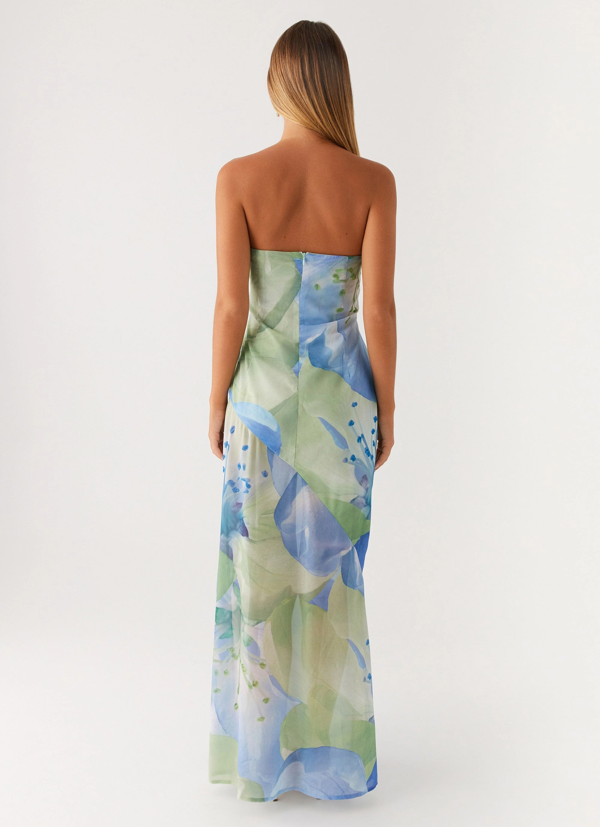 Lawson Maxi Dress - Flower Print Sophisticated Edge