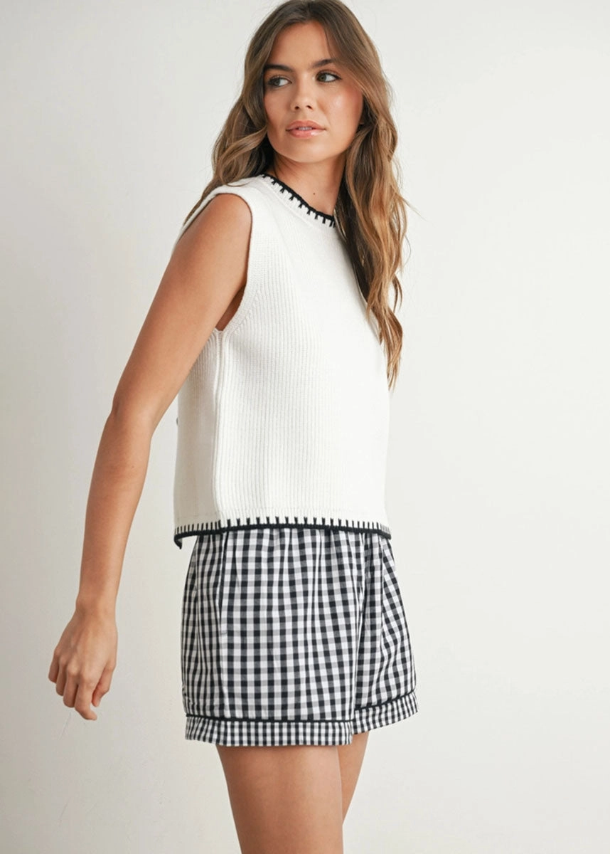 Lochlan Ribbed Sweater Vest - Ivory & Black Relaxed Cut