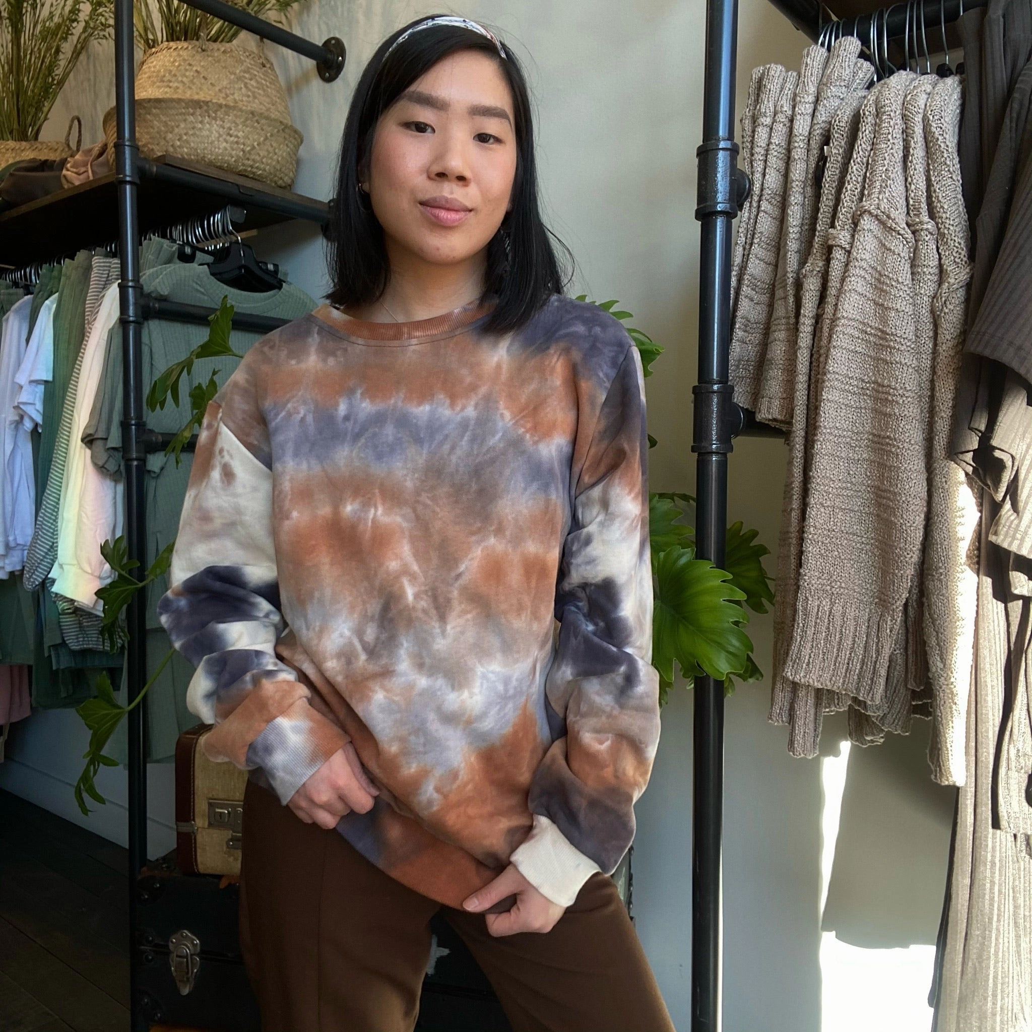 Comfy Material BENNY Tie Dye Crewneck Sweatshirt