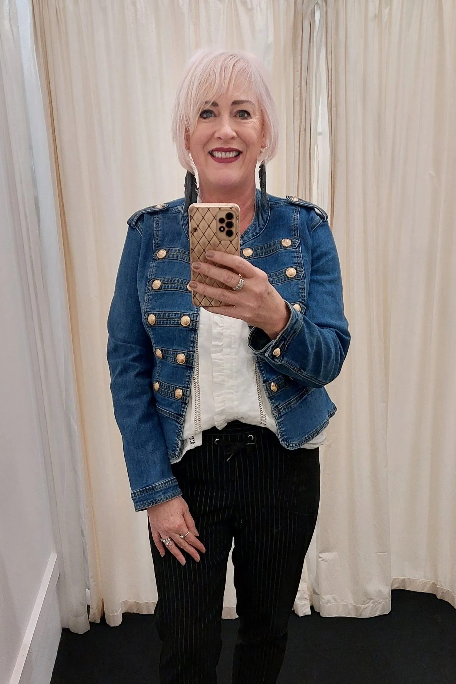 TapedSeamConstruction Flexible Elbow Patches Frank Lyman - 246204U Military Denim Jacket