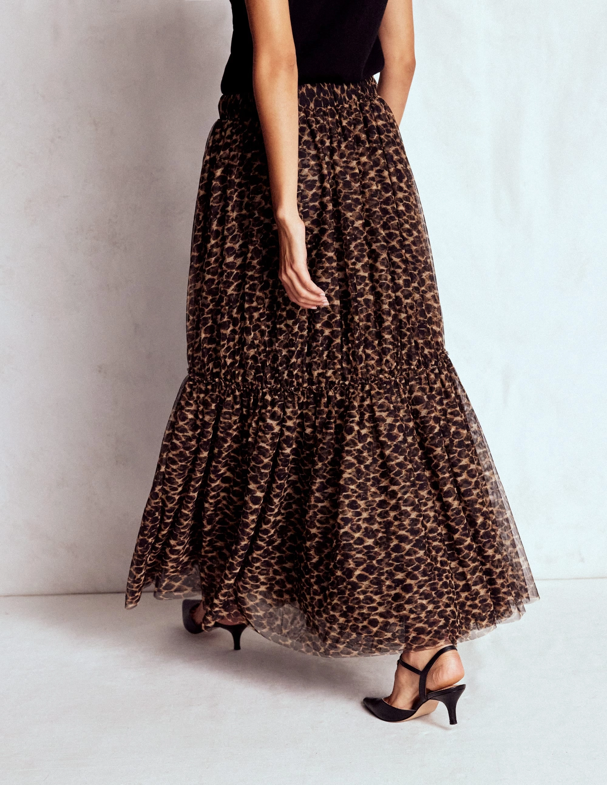 Anna Tulle Midi Skirt-Leopard Style Preview Sophisticated Casual