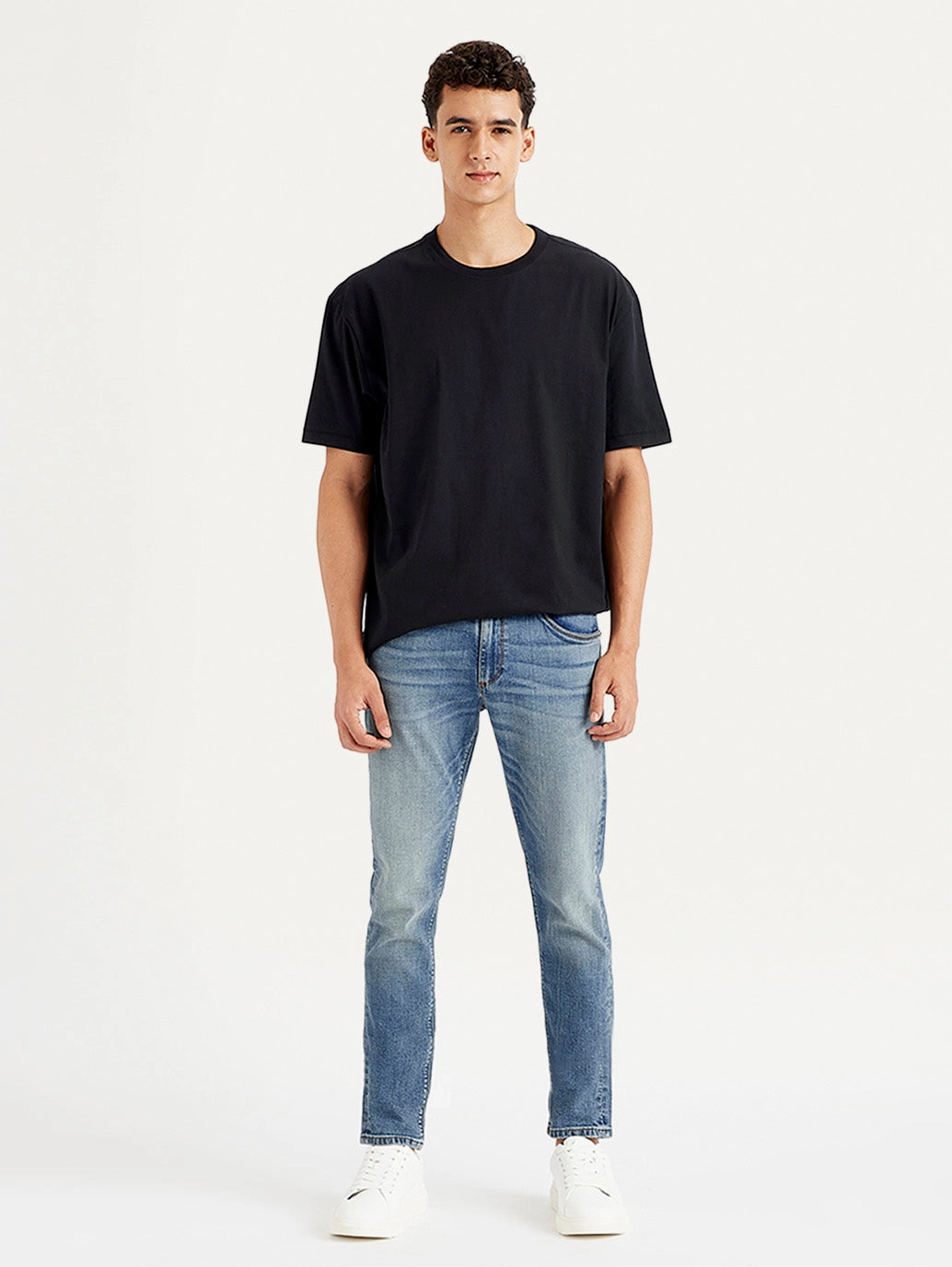 Men's 512 Light Blue Slim Tapered Fit Mid Rise Jeans Youth Style Student Outfit