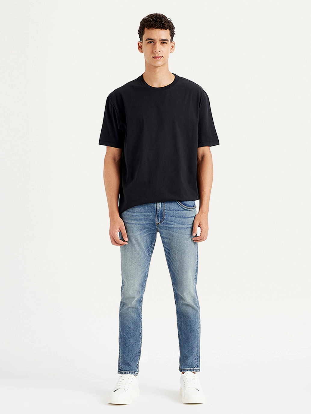 Men's 512 Light Blue Slim Tapered Fit Mid Rise Jeans Minimal Edge