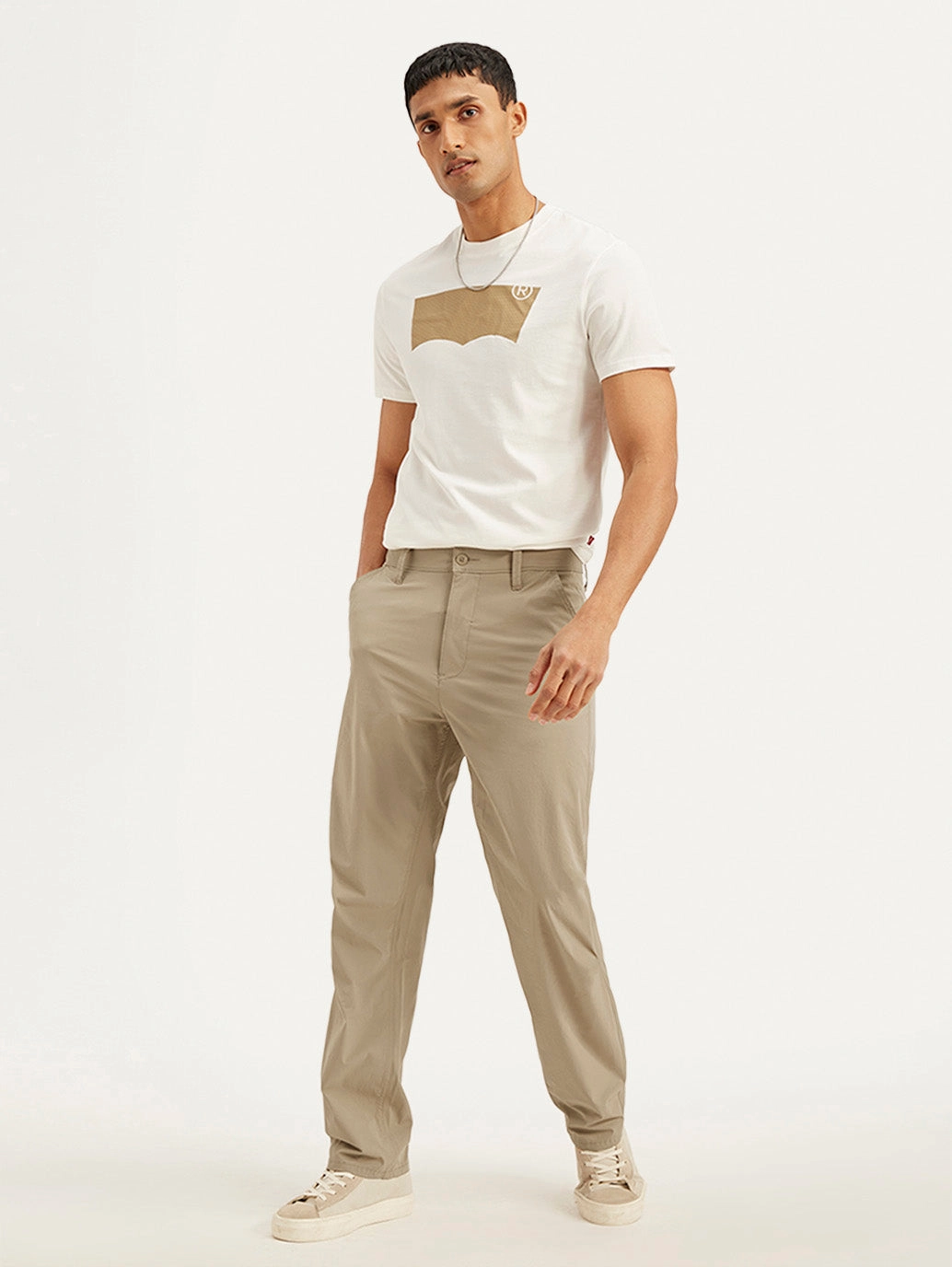 Eco Friendly Dye Durable Twill Men's Beige Loose Fit Chino Cargos