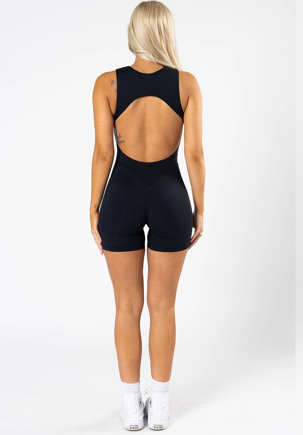 FormLux? Sculptseam? Adapt Shortsuit Black Sporty Vibe