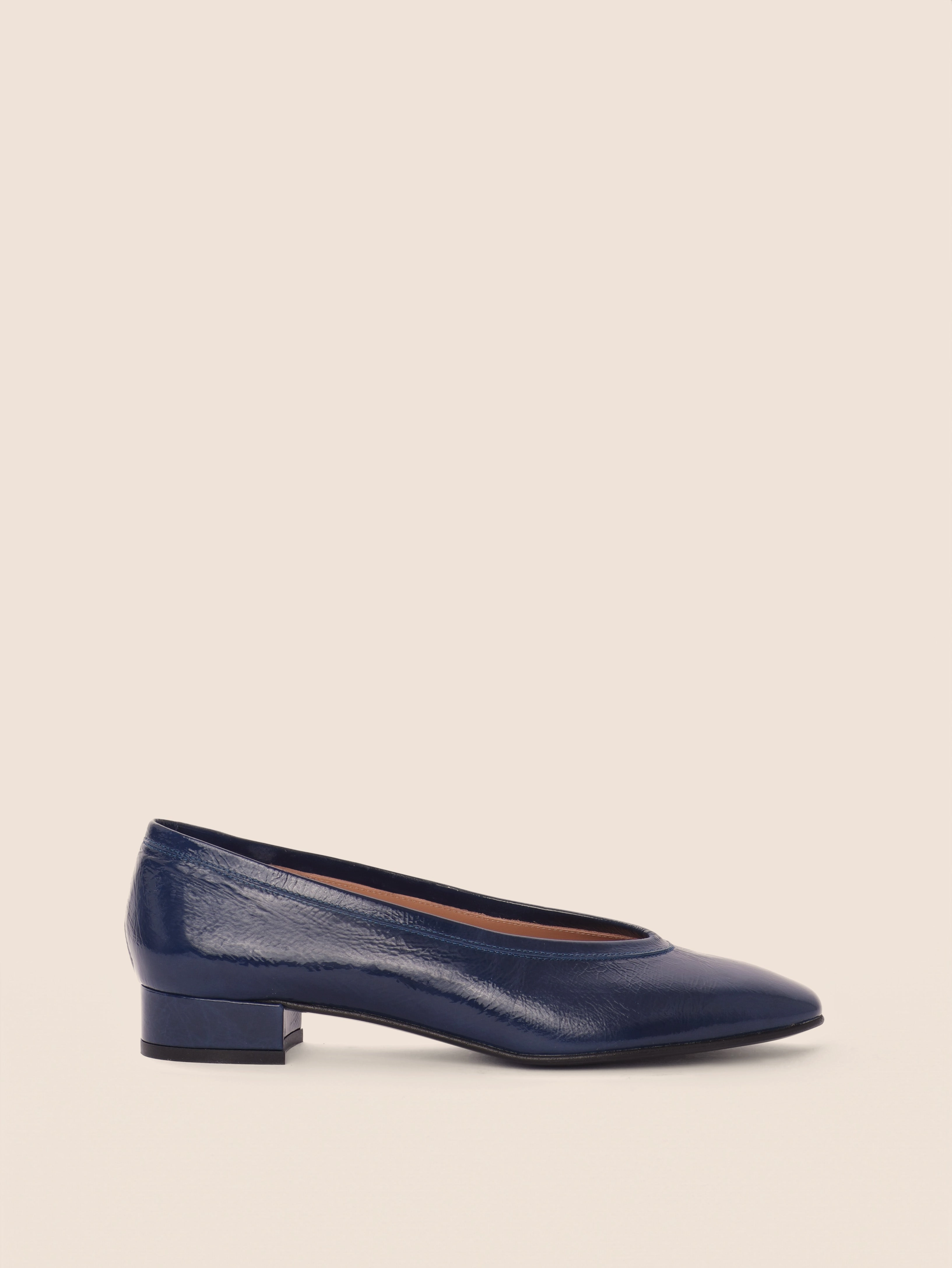 Torza Navy Ballerina - Previous Version Model Step