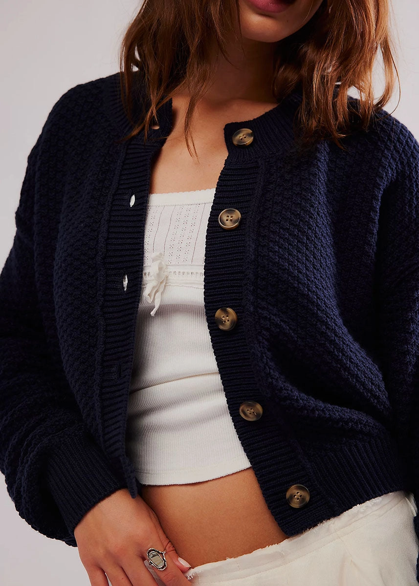 Lila Cardi - Sky Captain Cozy Wear Design