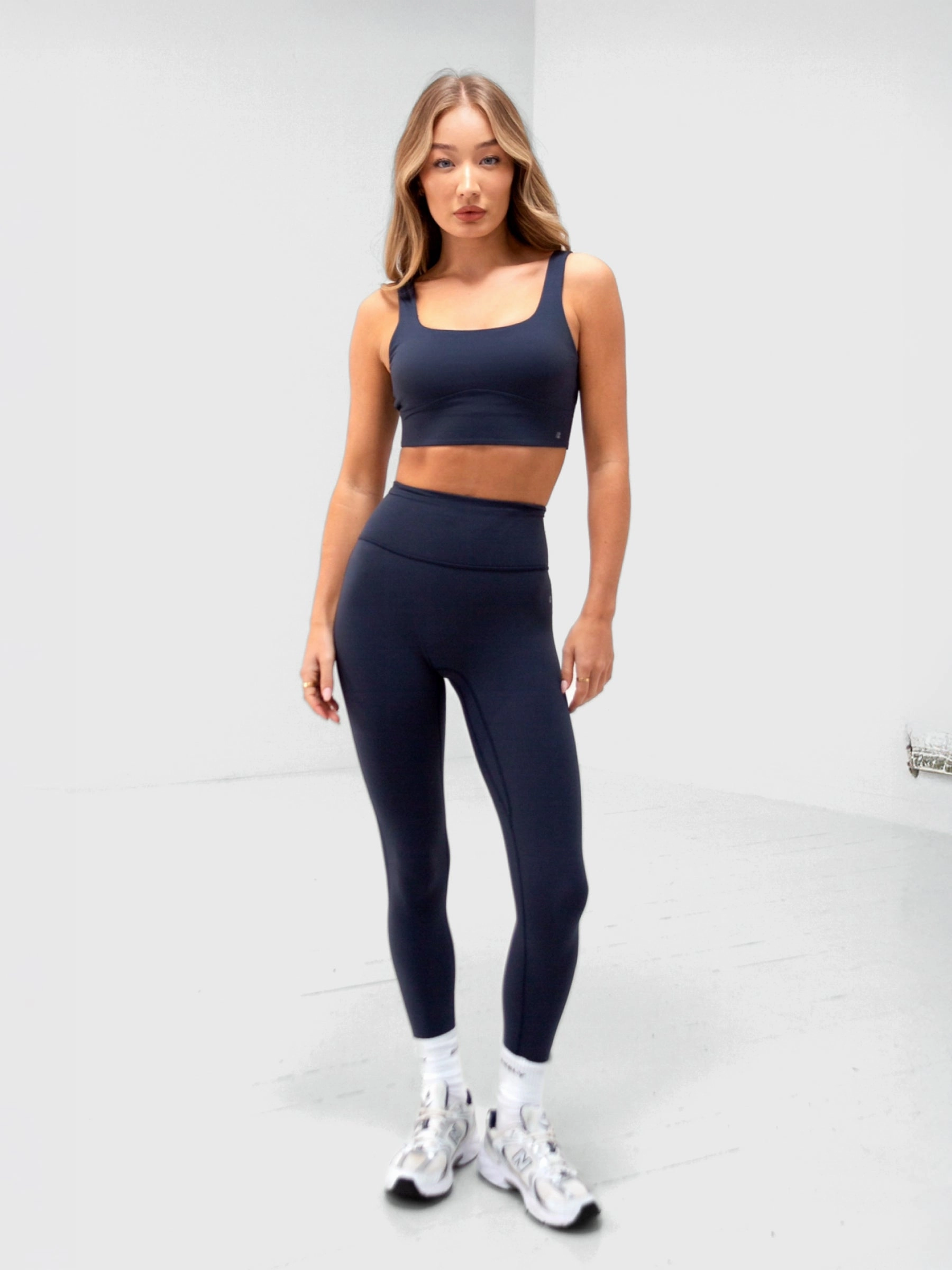 Ankle Support Simple workout outfit Apex Pro Sports Bra - True Navy