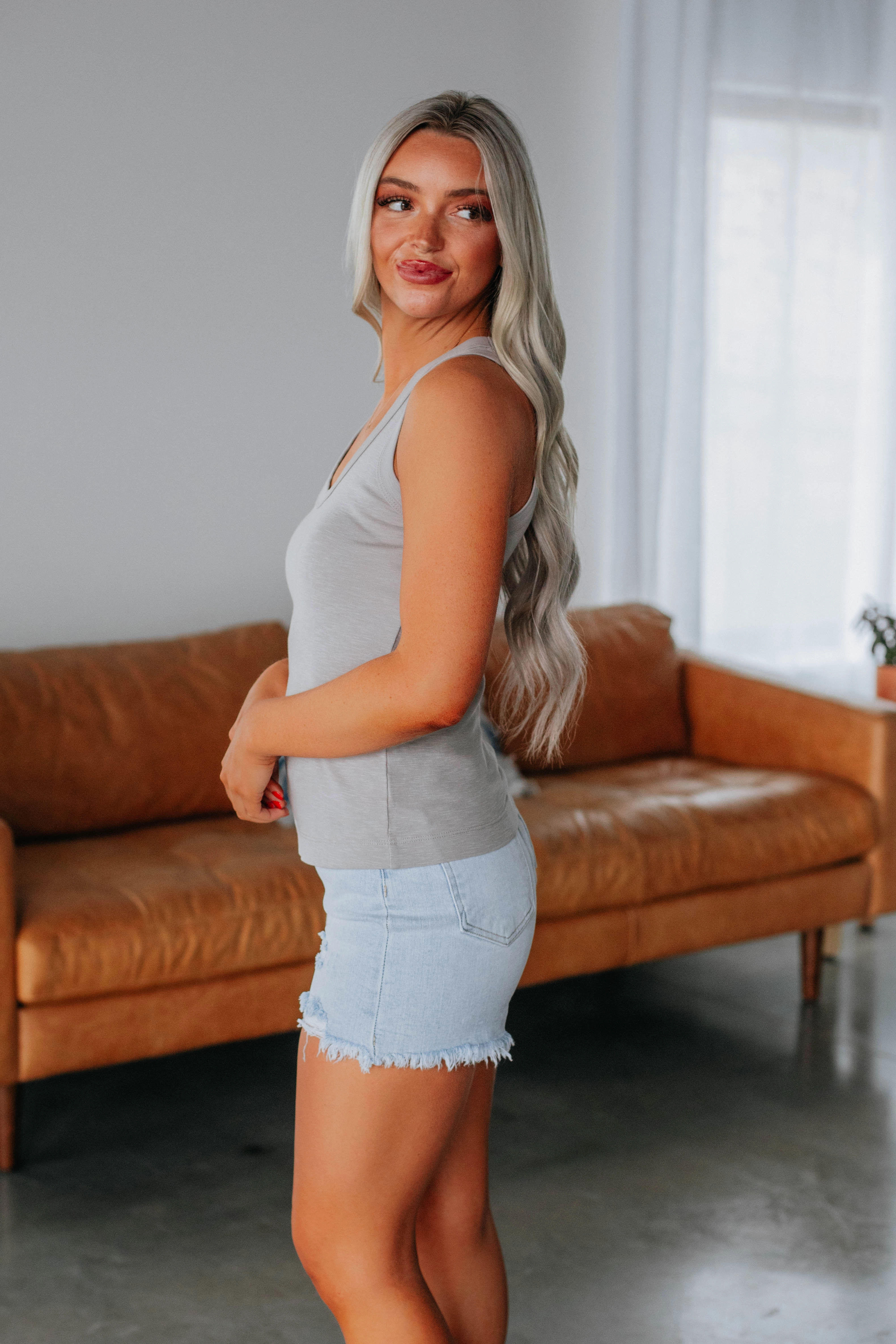 Lita Basic Tank - Pebble Breathable fabric intermittent use