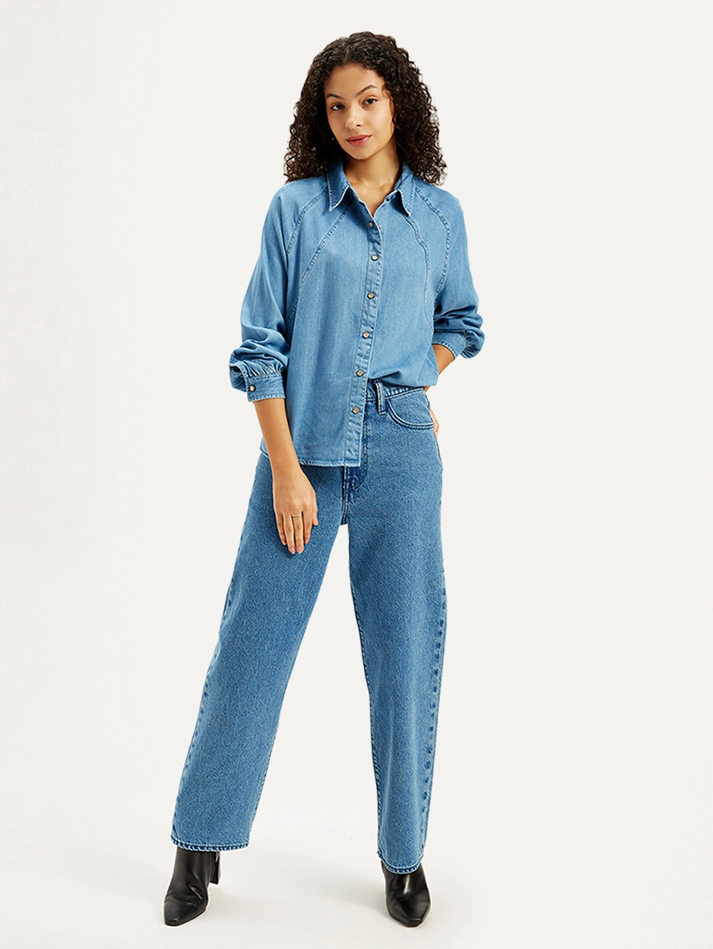 Modern Spring Mood Women's Indigo Ribcage Straight Fit High Rise Jeans